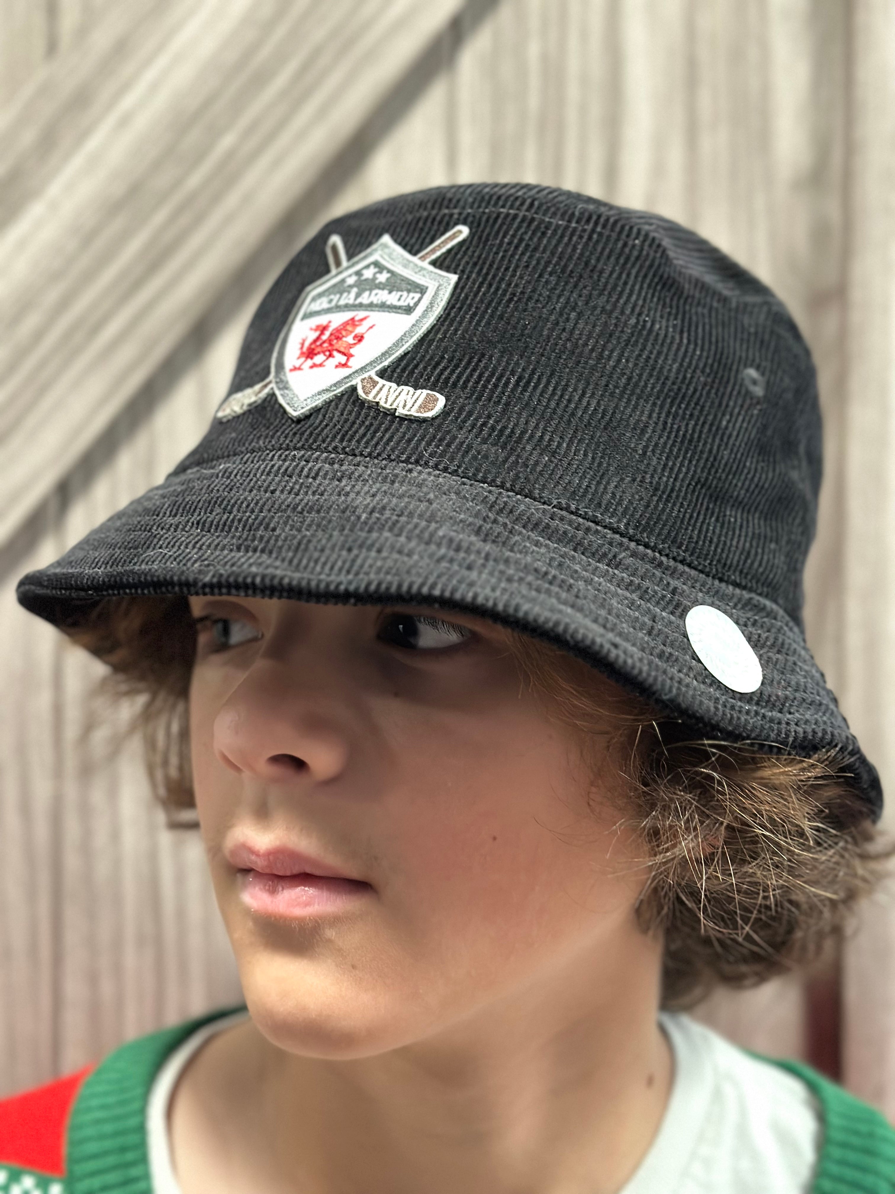 Hoci Iâ Armor Bucket Hat